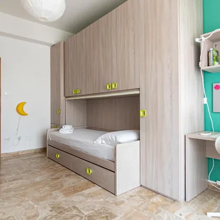 Boninsegna 1 Apartment